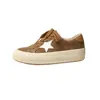 Zapatos de Entrenamiento Alemanes para Mujer de Cuero Genuino con Patrón de Estrellas, Aumentan la Altura 6cm, Versátiles, Nuevo Estilo Primavera 2026, Puntera Redonda, con Cordones, Suela Gruesa, Tenis Casuales