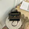 2026 Nova Bolsa Simples Versátil Portátil para Trabalhador de Escritório, Bolsa Transversal de Ombro Único Tridimensional Fofa para Deslocamento Feminino