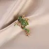 Retro Elegante Francés, Moderno Broche Mariposa de Diamantes Rojos, Ropa de Alta Gama, Accesorios para Abrigos, Broche Corsage