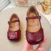 Sapatos Baixos de Couro para Meninas 2026 Outono Novo Sapatos de Princesa para Performance Infantil Sapatilhas para Meninas Pequenas Mocassins para Bebês