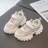 Tênis Feminino 2025 Primavera e Outono Novos Sapatos Infantis Sapatos Casuais Masculinos Sapatos de Malha Respirável Sapatos Antiderrapantes Estilo Pai