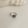 Exquisito anillo de azúcar cuadrado pequeño blanco Estilo retro nacional de moda para mujer Diseño de nicho avanzado ins Anillo simple abierto