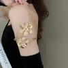Moda Transfronteriza Europea y Americana Hojas Huecas Plato para Incienso de Mosquitos Pulsera Brazalete de Brazo Nicho Pulsera de Gama Alta Temperamento Pulsera Versátil