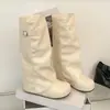 Botas Punk Estilo Chica Picante que Aumentan la Altura de Caña Media para Mujer 2026 Otoño/Invierno Nuevas Llegadas Pierna Ancha para Figuras Pequeñas