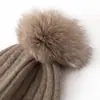 Gorro 100% cachemir puro, gorro de invierno tejido para adultos, con pompón de piel sintética, diseño que cubre las orejas y tejido de canalé cálido. Disponible en estilos para hombre y mujer