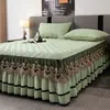 Nueva falda de cama hecha de algodón crudo con algodón de soja, falda de cama bordada gruesa con diseño de corazón, pieza única o juego de tres piezas