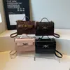 Bolsa Pequena Estampa Leopardo Retrô para Mulheres Outono e Inverno 2025 Nova Bolsa de Ombro Cruzada Versátil Ins Popular Bolsa de Mensageiro Bolsa Quadrada Pequena