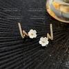 Brincos de flores frescas e doces para mulheres, simples, pequenos, todos os tipos de brincos de zircônia, acessórios de orelha de alta qualidade da moda coreana