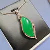 Nuevo collar colgante de jade de color hielo alto con forma de calcedonia, ágata verde completo, ágata verde sol incrustado, venta al por mayor