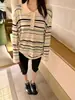 Top de punto a rayas de colores estilo coreano, una camisa de manga larga casual y versátil
