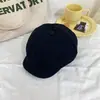 Sombrero de ala corta retro minimalista japonés para mujer, boina de pintor versátil que estiliza el rostro, para llevar atrás, gorra tipo yuppie, de repartidor, pico de pato