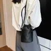 Bolso de Cubo con Cordón de Nuevo Estilo Veraniego Transfronterizo con Patrón Suave de Piedra para Mujer, Bolso Sencillo y Versátil de Piel Suave para Hombro o Cruzado para Teléfono