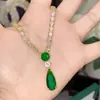Brincos e colar de cristal verde afiado em forma de gota d'água imitação natural europeia e americana Versa conjunto de 2 peças elegante para festa de noiva festa combinação