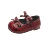 Sapatos de Couro com Laço para Meninas, Novos Sapatos de Princesa Estilo College Primavera e Outono, Sapatos de Performance Infantis Mary Jane Vermelhos