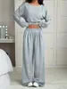 Conjunto de 2 Peças Liso para Mulheres, Estilo Europeu e Americano, para Primavera e Outono de 2026, Calça Jogger Drapeada de Cintura Alta e Perna Larga, Conjunto Casual e Confortável