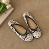 Primer Encuentro Temporada Frijol Frijol Zapatos Mujer 2026 Nuevos Franceses Aumento de Altura Interior Moño Punta Redonda Ballet Mary Jane Zapatos de Mujer Suaves
