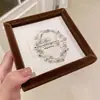 Pulsera de Manta Multicapa con Perlas Rosas para Mujer, Estilo Francés de Lujo Ligero, Nicho Exquisito con Acabado de Alta Gama