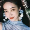 Aretes de Borla de Pétalos Azules Frescos de Verano para Mujer, Aretes Super de Hada Estilo Vacaciones Costeras, Aretes Pequeños de Nicho que Favorecen el Rostro