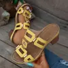 Sandalias de estilo étnico, a la moda y de tendencia; Pantuflas de talla grande con tacón grueso para mujer; Colección de verano 2026; orientado a la exportación, estilo europeo y americano