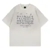 Camiseta Digital Bordada Desgastada Estilo Retro Americano en Blanco Crudo, Corte Holgado con Hombros Caídos, Diseño Deshilachado, Mangas Cortas Casuales de Moda