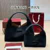 Bolsa feminina de grande capacidade 2025 nova outono versátil bolsa de ombro bolsa de tecido popular este ano para trabalho e deslocamento bolsa tote