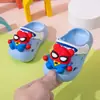 Novedad de Verano al por Mayor para Niños, Zapatos de Bebé para Casa y Exteriores, Playa, Sandalias de Dibujos Animados Cerradas en la Punta Anti-Pateaduras para Niños