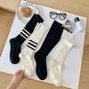 Calcetines de pantorrilla para niños, de 3 rayas, combinables, estilo japonés, estilo académico, calcetines largos de tubo JK, apilados, sencillos, combinables, de color liso.
