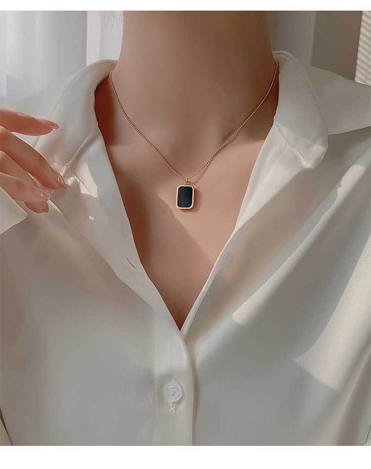 方牌项链详情_03