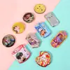 Insignias de hojalata personalizadas con temática de anime y formas únicas, insignias de hojalata tipo cápsula hexagonal, mercancía de celebridades
