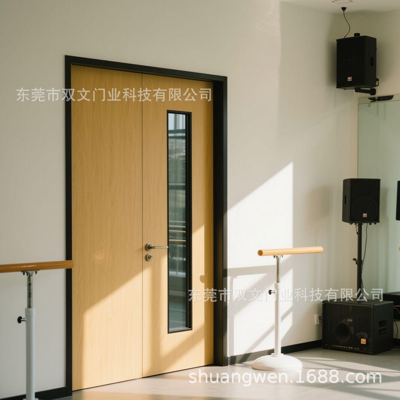 教室门带背景图 (24).png