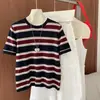 Top de punto de algodón con bordado, estilo universitario, color-blocking estilo americano, manga corta para mujer, camiseta básica de verano con cuello redondo y hombro normal, manga corta
