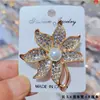 Broche de Mariposa Hueca con Diamantes AB Iridiscentes para Mujer, Pin de Mariposa de Diamantes Lujoso a Todo Color para Trajes y Abrigos, Broche Elegante y Lujoso