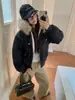 Parka curta feminina com capuz e gola grande de pelo sintético de coelho, casaco de inverno de algodão estilo retrô americano
