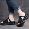 Moda Casual Nova Primavera/Verão 2026 Couro Macio Plataforma Sola Grossa Meia-Chinelos para Mulheres, Sandálias Peep-Toe que Aumentam a Altura para Comércio Transfronteiriço