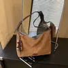 Bolsa para lonchera de axila relajada coreana nicho retro patchwork de gamuza bandolera de un solo hombro bolso de bola de masa estampado de leopardo moderno