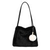 Bolsa Pequena de Pelúcia Popular Feminina 2024 Nova Nicho Versátil Bolsa de Mão Moda Estilosa Ombro Pelo Bolsa Geral
