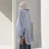 Camisa de Proteção Solar Listrada Estilo Coreano Outono 2026 Famosa da Internet Solta Emagrecedora Estilo Bf Camisa de Manga Longa de Algodão Linho para Mulheres