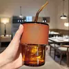 Vaso de vidrio estilo bambú minimalista, alto valor estético, vaso con popote para el hogar, pequeño regalo para inauguraciones de negocios, vaso de agua simple para venta al por mayor