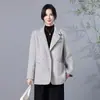 Nueva colección de otoño 2026 para mamás: Elegantes y estilosos tops y cárdigans de estilo chino, prendas de abrigo holgadas y favorecedoras para mujeres de mediana edad, perfectos para otoño e invierno