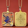 Collar Colgante Thangka Nuevo Estilo Pintado a Mano con Incrustaciones de Oro Presentando las Ocho Deidades Guardianas, un Símbolo de Paz, Tendencia de Moda Personalizada Europea y Americana