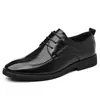 Zapatos de Cuero Transpirables Antideslizantes Formales de Negocios 2026 Verano Tendencia Zapatos para Hombre Huecos Estilo Británico Zapatos de Cuero Venta al por Mayor