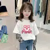 G2409 # Camiseta de Algodão Puro Manga Longa para Meninas Primavera 2025 Nova Estilosa Camiseta Básica Infantil Top Falso de Duas Peças para Meninas