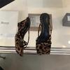 Sandalias Casuales de Mujer con Dedos al Aire Estampado de Leopardo Súper Populares con Cuña de Tacón Alto Zapatillas de Diseñador de Celebridad de Internet de Moda para Mujeres