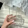 Atacado do Fabricante Copo de Vidro Quadrado com Tampa de Silicone Copo com Canudo de Vidro Borossilicato de Alta Qualidade Copo para Bebidas e Sucos Grande Capacidade