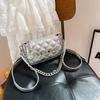 Bolso Pequeño Bordado Romboidal para Mujer 2024 Nuevo Popular Texturizado Estilo Occidental Bolso Bandolera Cadena Un Solo Hombro Axilar Bolso Cuadrado Pequeño