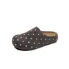 Zapatos cerrados de estilo Birkenstock con suela gruesa de lunares para mujer, Otoño 2026, para usar por fuera, de un solo paso, versátiles, no cansan los pies, tipo mula