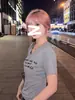 Camiseta de Manga Corta con Estampado de Letras Estilo Americano Picante para Mujer, Nuevo Top Elegante para Adelgazar con Escote en V y Cintura Ajustada, Verano 2025