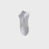 Meias masculinas Zhuji, meias invisíveis antiderrapantes de corte baixo, meias esportivas de cano médio, meias longas de algodão respiráveis em cor sólida com trama