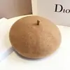 Boina de Lã para Mulheres, Outono e Inverno, Quente, Dobrável, Bordada à Mão, Topo Arredondado, Fashion, Versátil, Chapéu para Ir ao Trabalho para Adultos