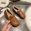 Zapatos Doudou Invierno 2026 Nuevos Zapatos de Mujer Otoño e Invierno Suela Suave Cómodos Planos de Cuero para Mamá Zapatos Cálidos de Algodón